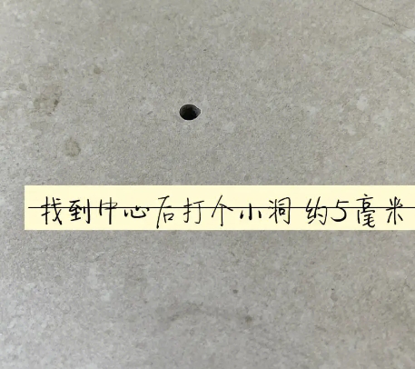 那曲地瓷砖空鼓维修公司专业解答在瓷砖铺贴过程中，如果砂料搅拌不均匀，将会带来以下问题